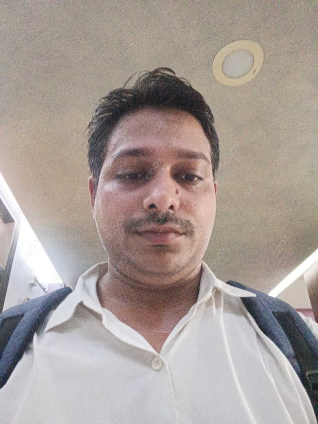 Chef from COOX at bookings. Professional cooks chefs at home