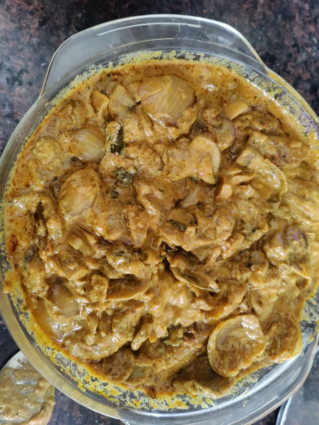 Delicious Mushroom do Pyaza prepared by COOX