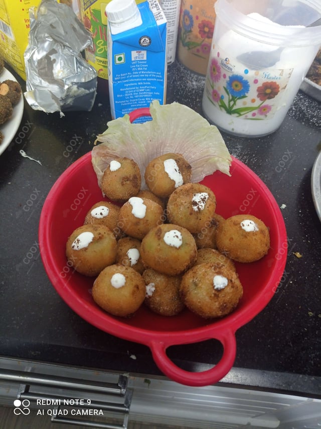 Tasty Fried Cheese Balls cooked by COOX chefs cooks during occasions parties events at home
