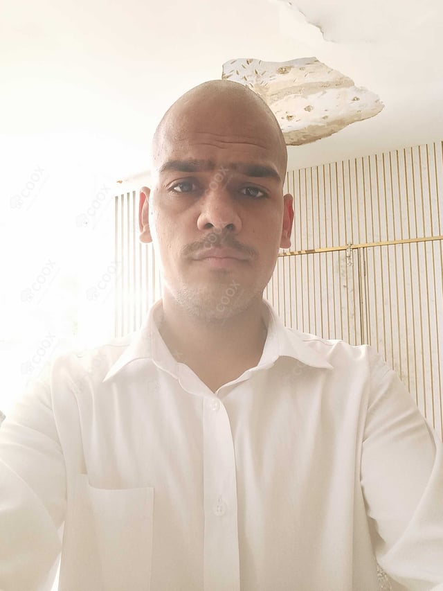 Chef from COOX at bookings. Professional cooks chefs at home