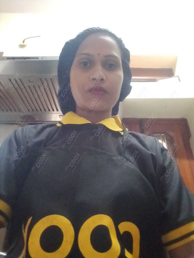 Chef from COOX at bookings. Professional cooks chefs at home