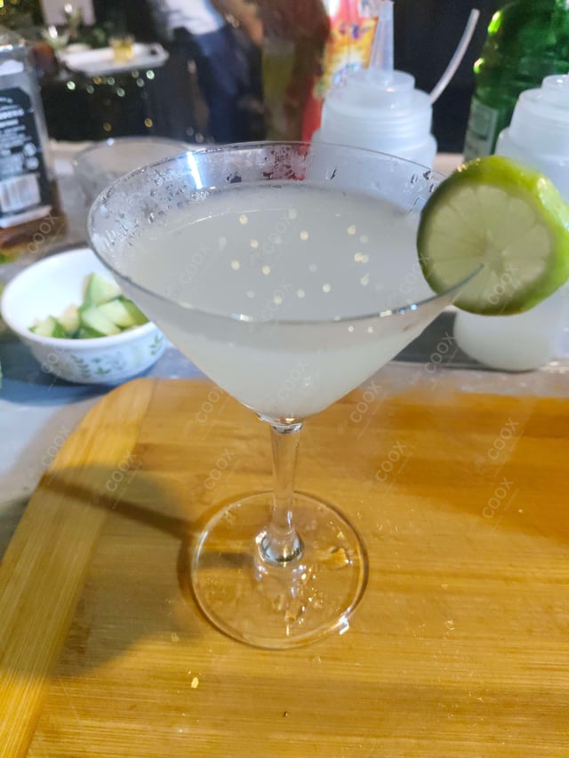 Tasty Gimlet cooked by COOX chefs cooks during occasions parties events at home