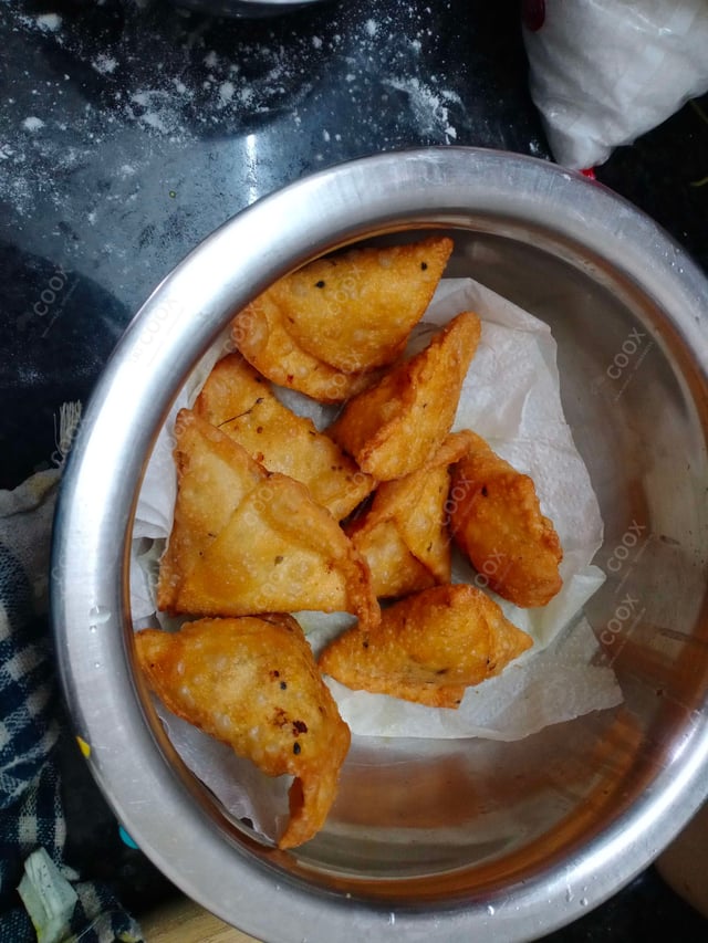 Delicious Mini Samosas prepared by COOX