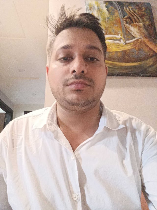 Chef from COOX at bookings. Professional cooks chefs at home