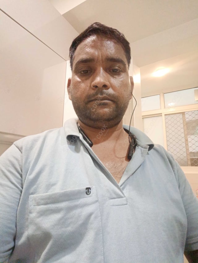 Chef from COOX at bookings. Professional cooks chefs at home