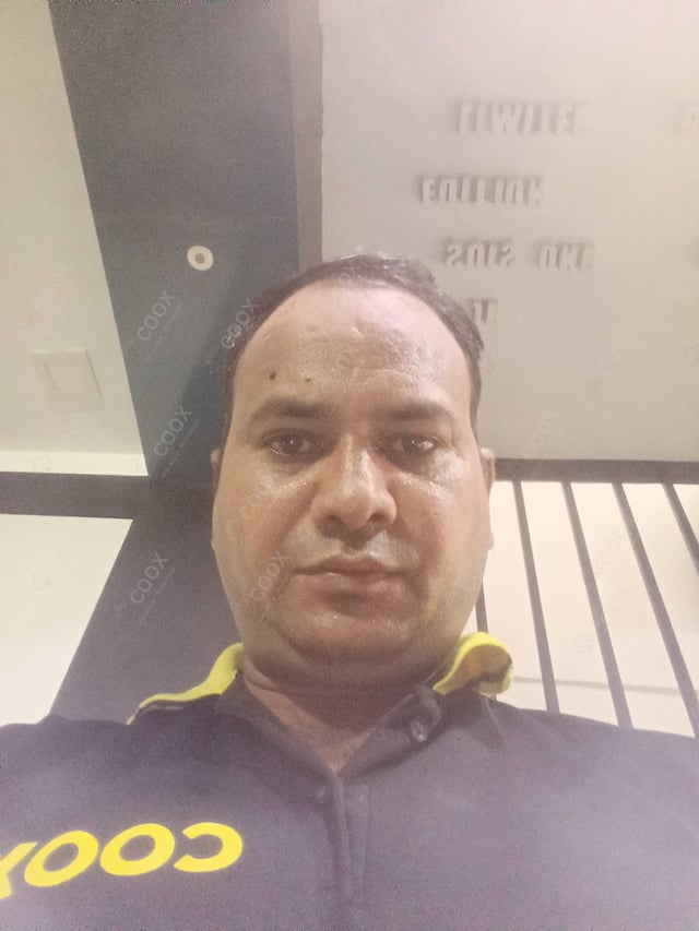 Chef from COOX at bookings. Professional cooks chefs at home