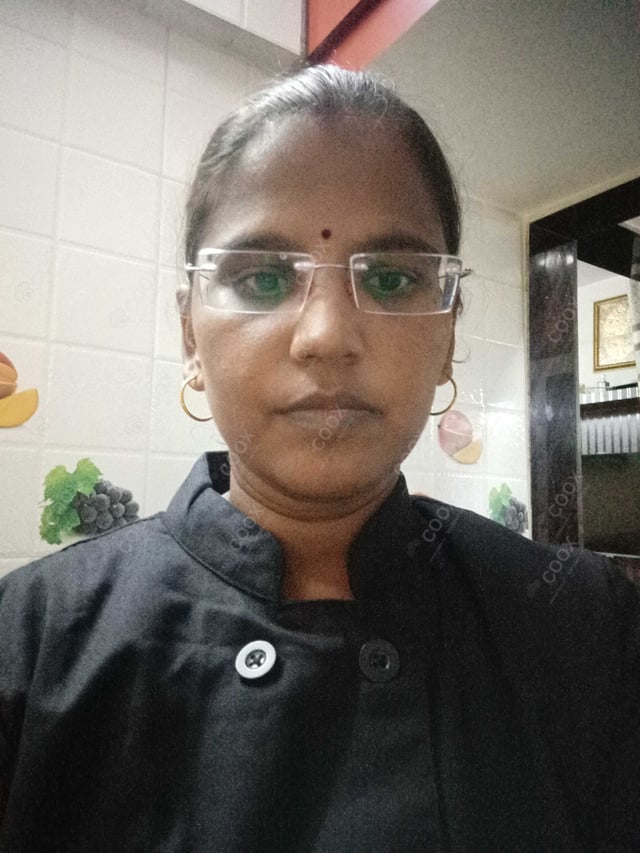 Chef from COOX at bookings. Professional cooks chefs at home