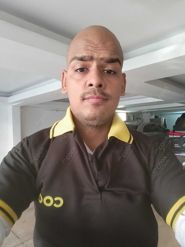 Chef from COOX at bookings. Professional cooks chefs at home