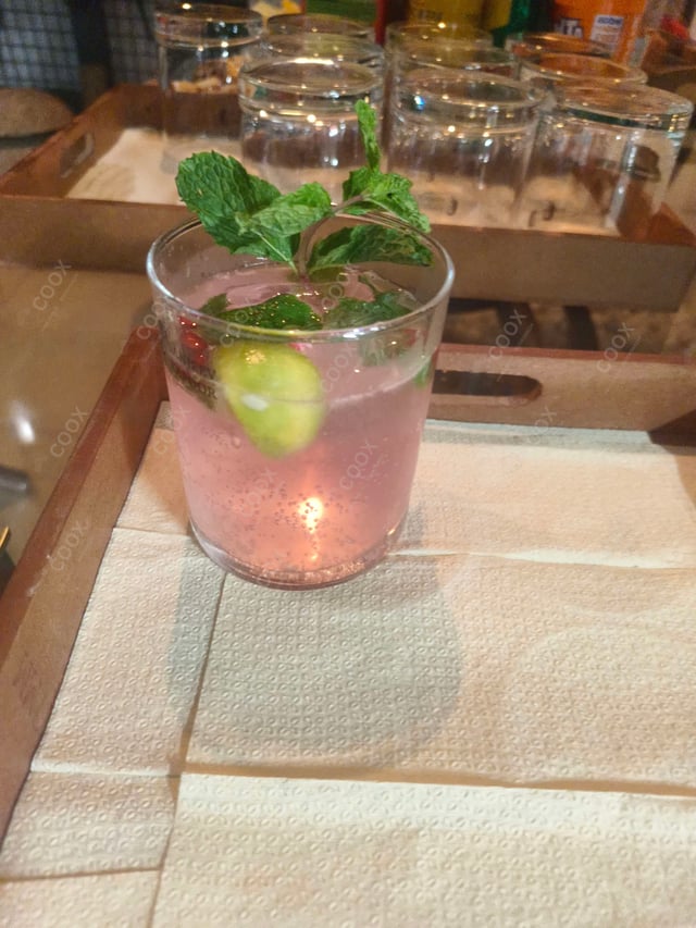 Tasty Virgin Mojito cooked by COOX chefs cooks during occasions parties events at home