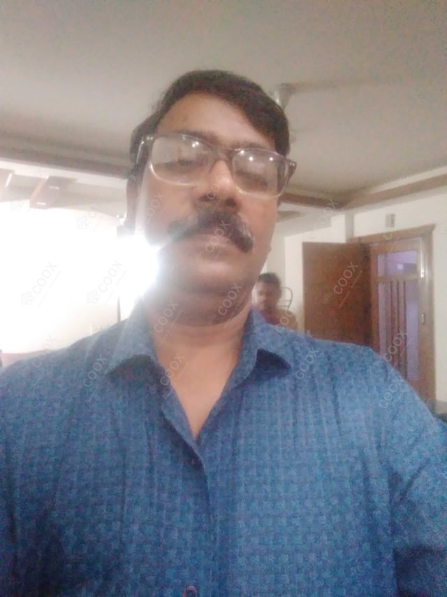 Chef from COOX at bookings. Professional cooks chefs at home