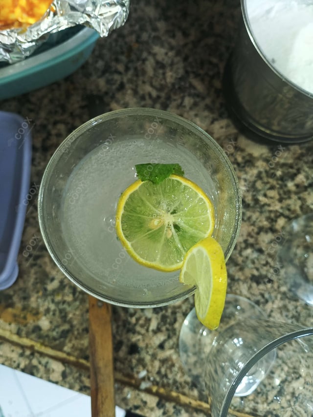 Delicious Virgin Mojito prepared by COOX