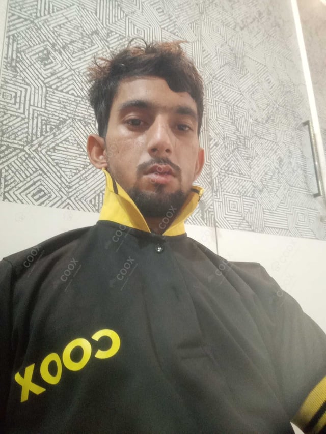 Chef from COOX at bookings. Professional cooks chefs at home