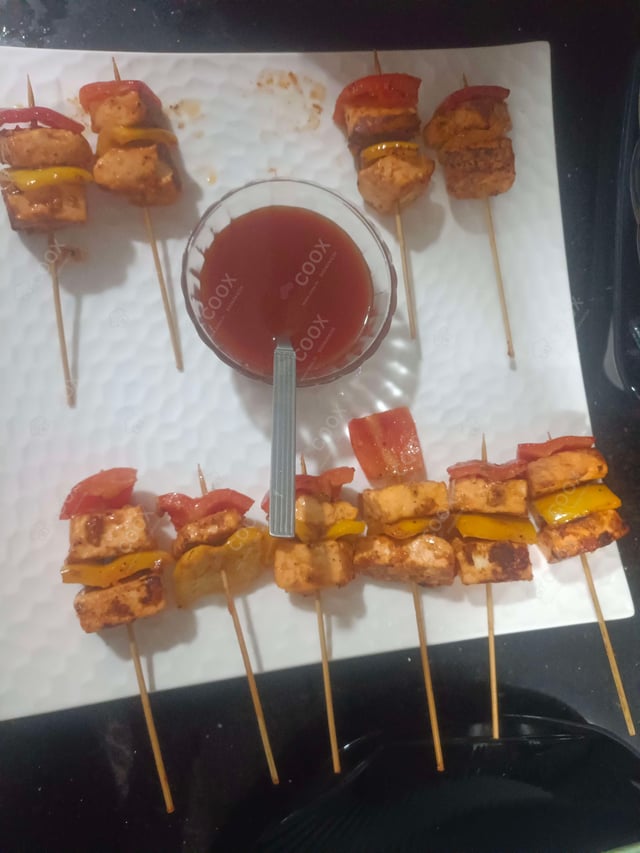 Delicious Paneer Shashlik prepared by COOX