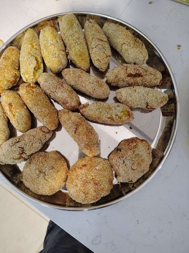 Delicious Veg Cutlets prepared by COOX