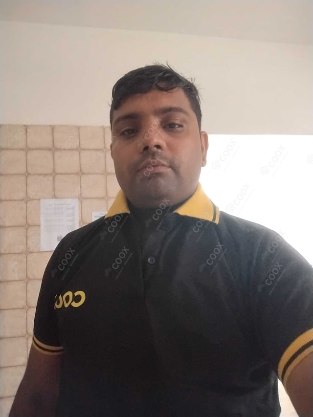 Chef from COOX at bookings. Professional cooks chefs at home