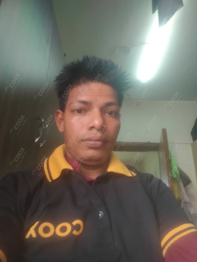 Chef from COOX at bookings. Professional cooks chefs at home