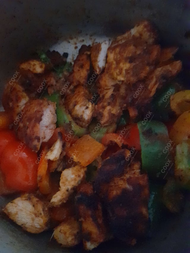 Delicious Tandoori Chicken prepared by COOX