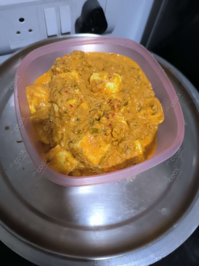 Delicious Paneer Lababdar prepared by COOX