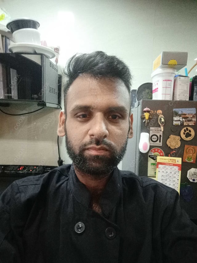 Chef from COOX at bookings. Professional cooks chefs at home