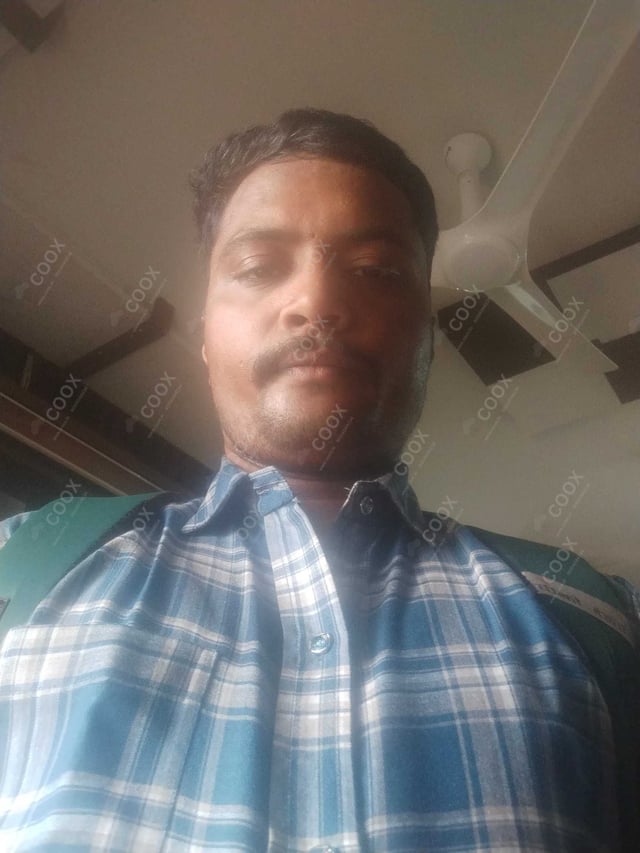 Chef from COOX at bookings. Professional cooks chefs at home