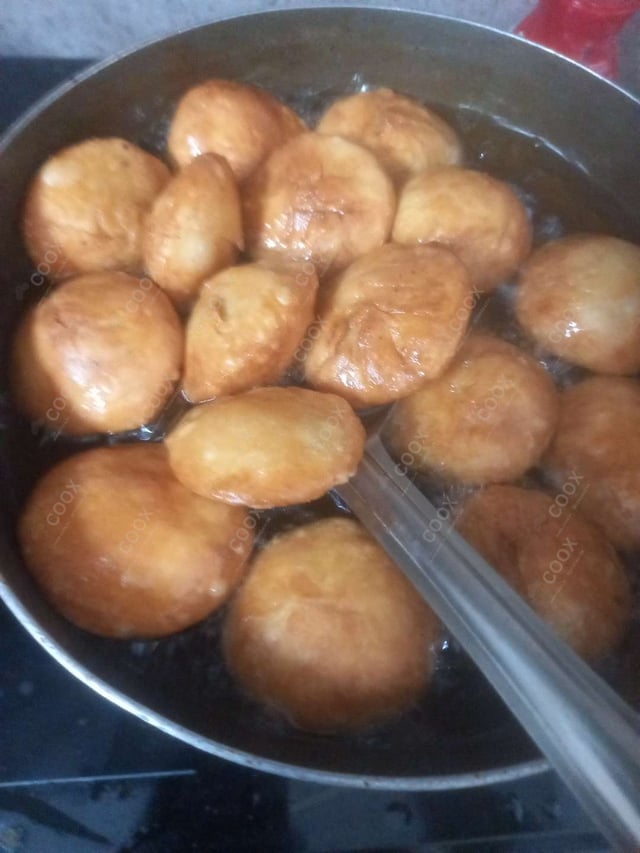 Tasty Kachori cooked by COOX chefs cooks during occasions parties events at home