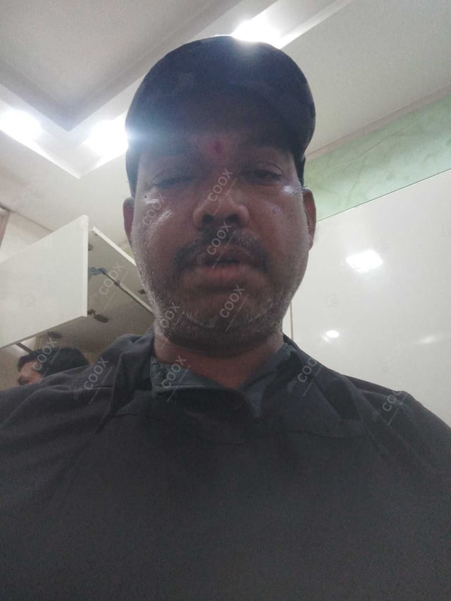 Chef from COOX at bookings. Professional cooks chefs at home