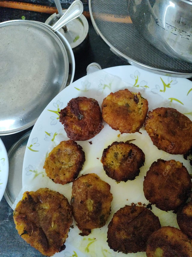 Delicious Aloo Tikki Chaat prepared by COOX