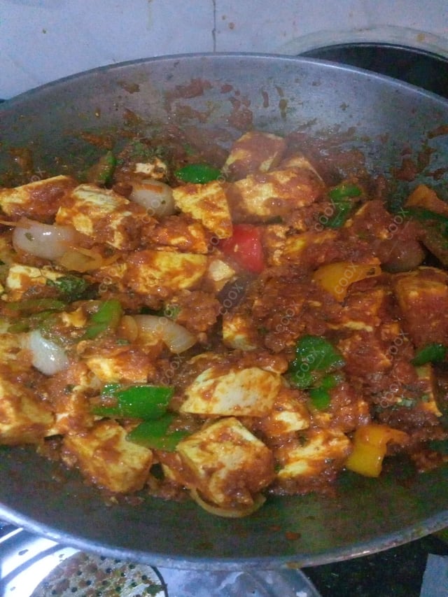Delicious Kadhai Paneer prepared by COOX