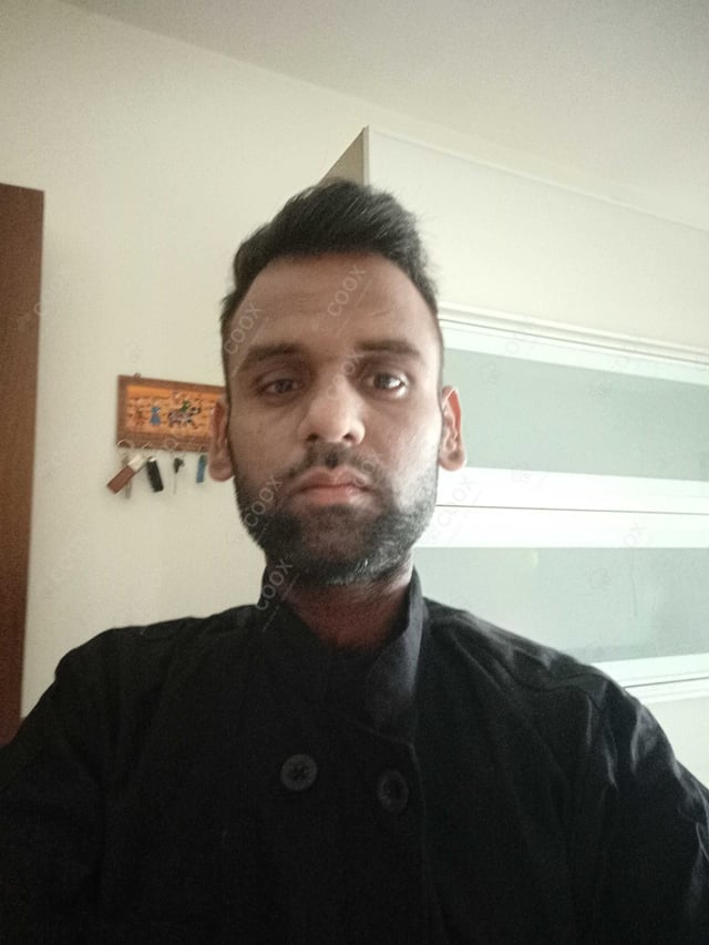 Chef from COOX at bookings. Professional cooks chefs at home