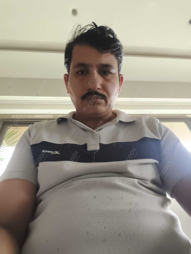 Chef from COOX at bookings. Professional cooks chefs at home