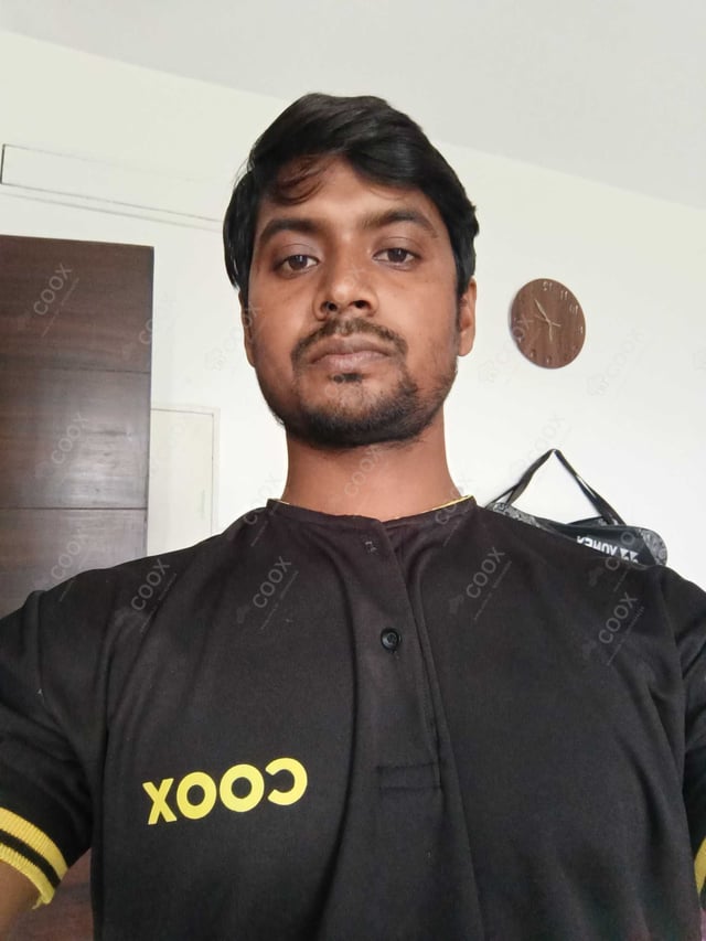 Chef from COOX at bookings. Professional cooks chefs at home