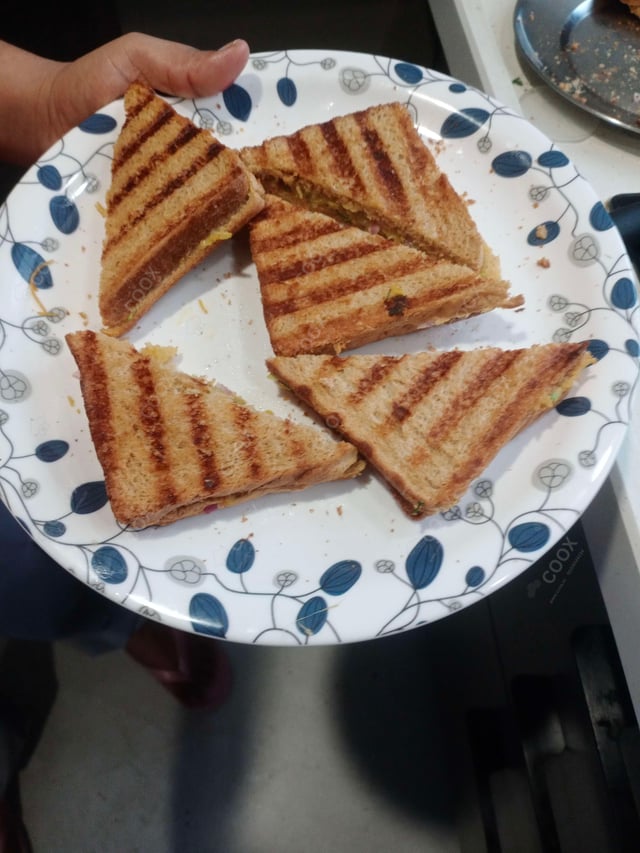 Delicious Sandwich prepared by COOX