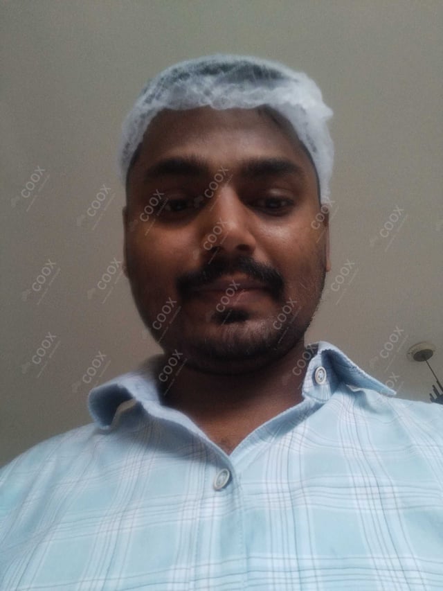 Chef from COOX at bookings. Professional cooks chefs at home