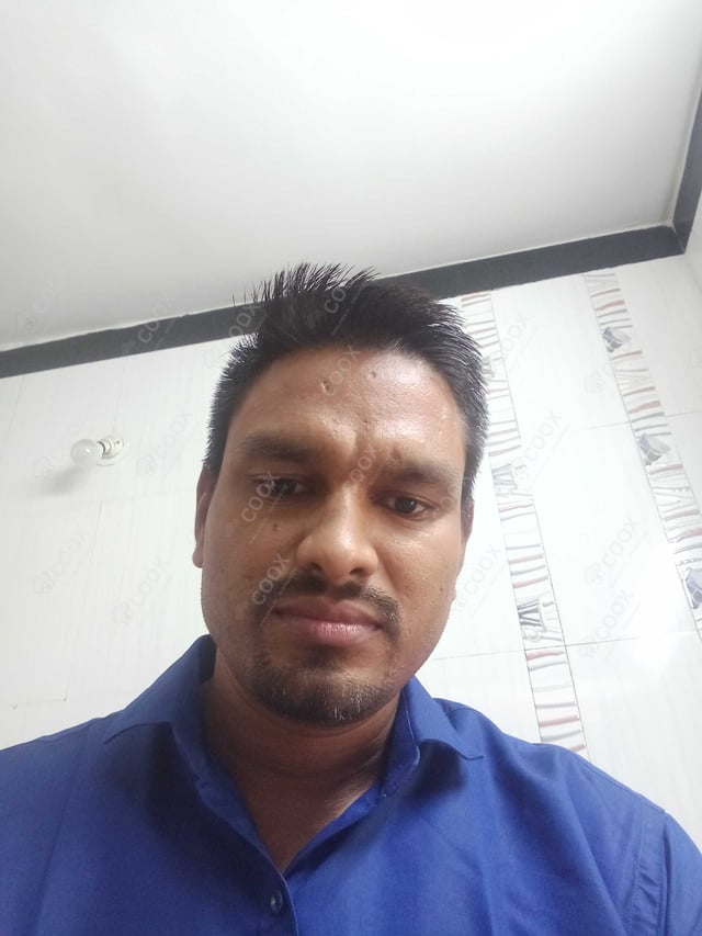 Chef from COOX at bookings. Professional cooks chefs at home