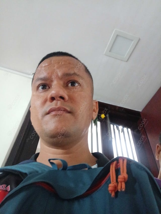 Chef from COOX at bookings. Professional cooks chefs at home