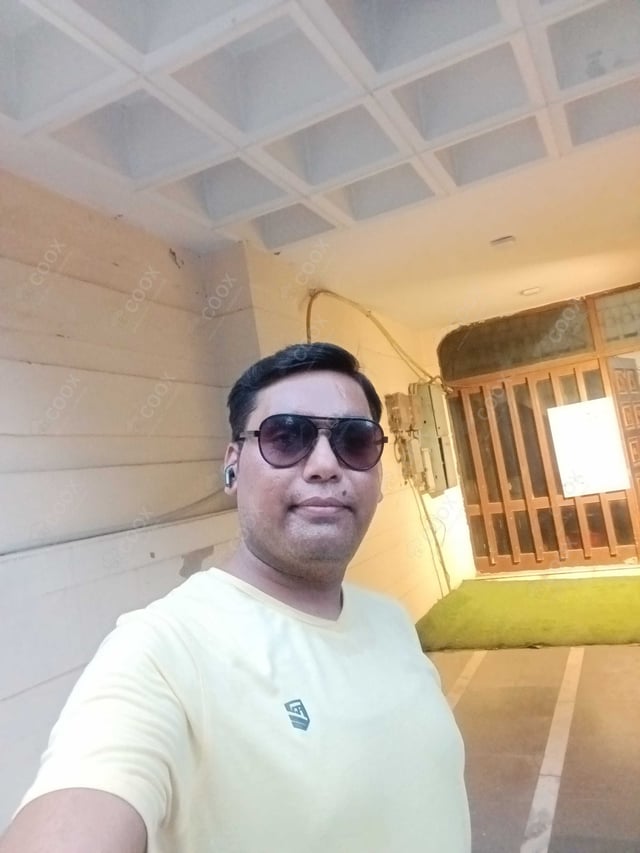 Chef from COOX at bookings. Professional cooks chefs at home