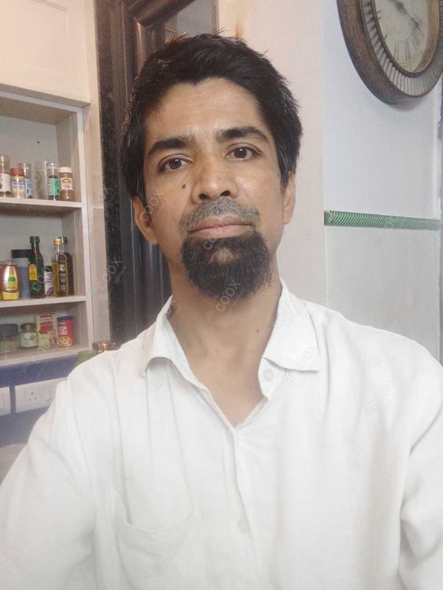 Chef from COOX at bookings. Professional cooks chefs at home