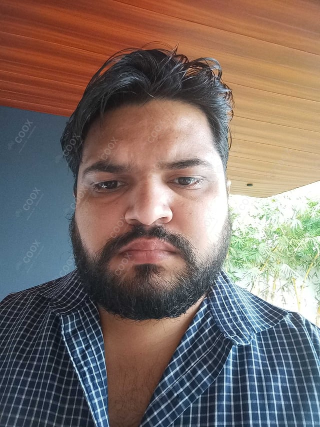 Chef from COOX at bookings. Professional cooks chefs at home