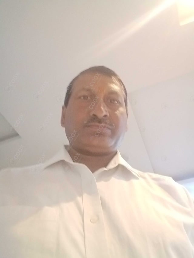 Chef from COOX at bookings. Professional cooks chefs at home