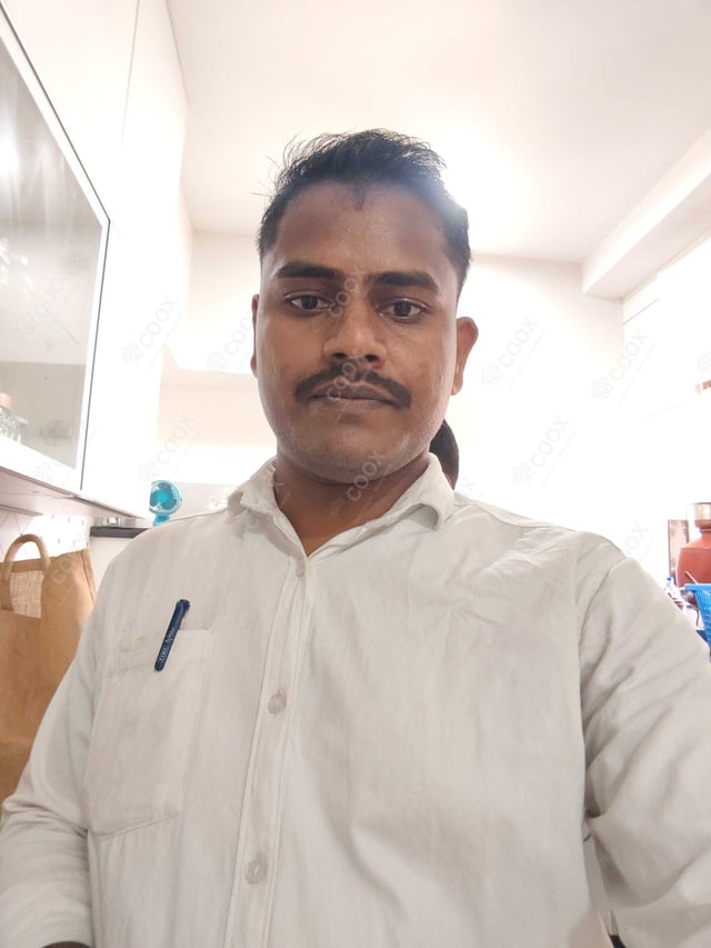 Chef from COOX at bookings. Professional cooks chefs at home