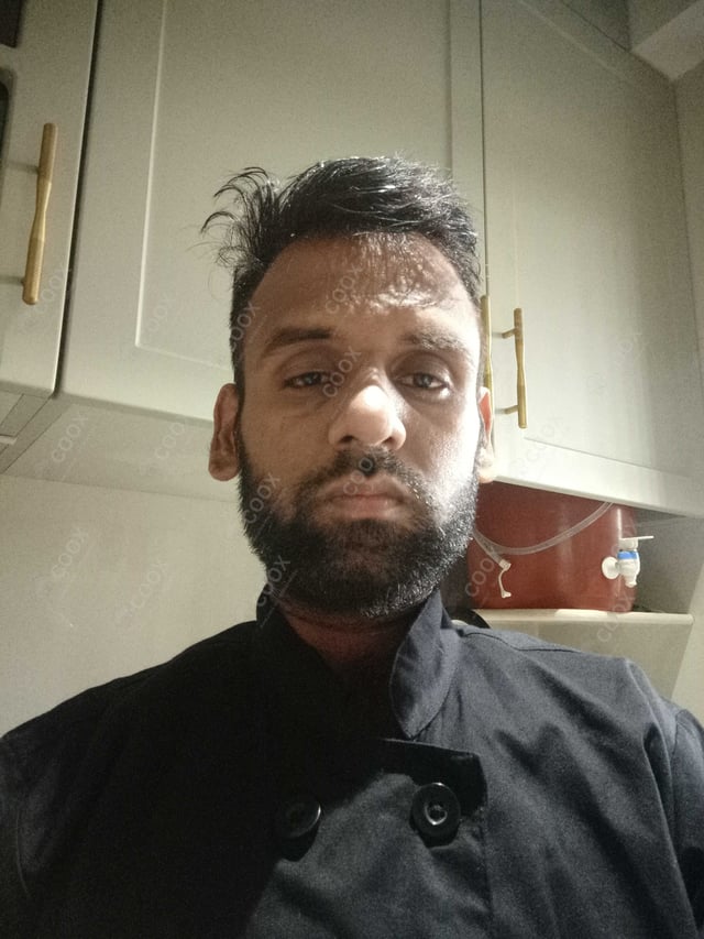 Chef from COOX at bookings. Professional cooks chefs at home