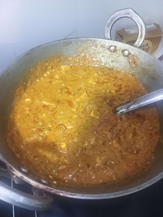 Delicious Matar Paneer prepared by COOX