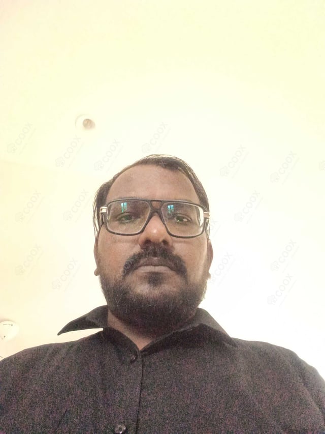 Chef from COOX at bookings. Professional cooks chefs at home