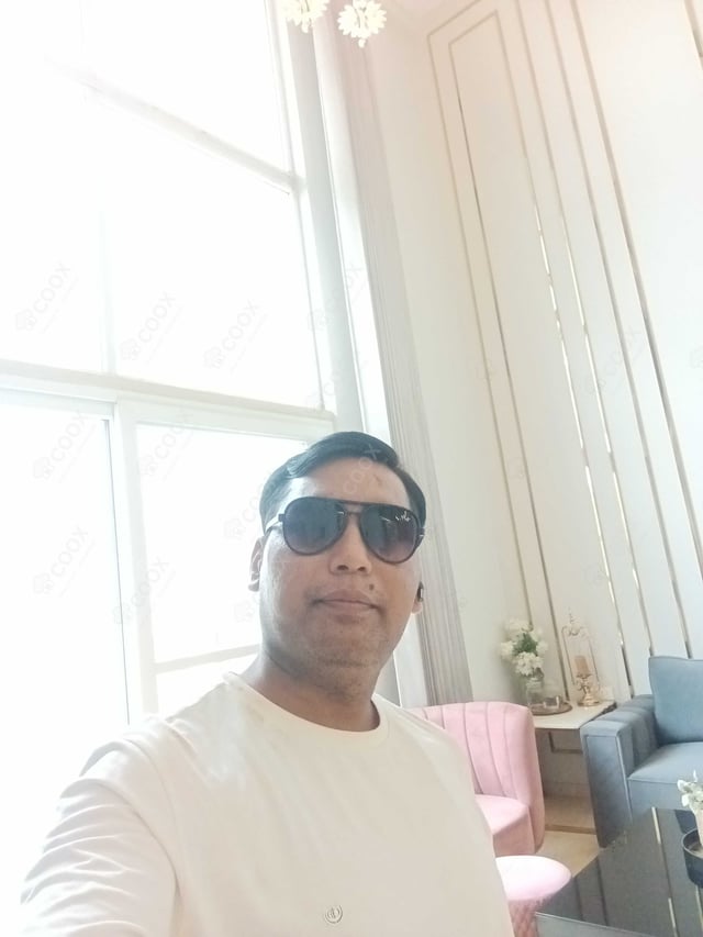 Chef from COOX at bookings. Professional cooks chefs at home