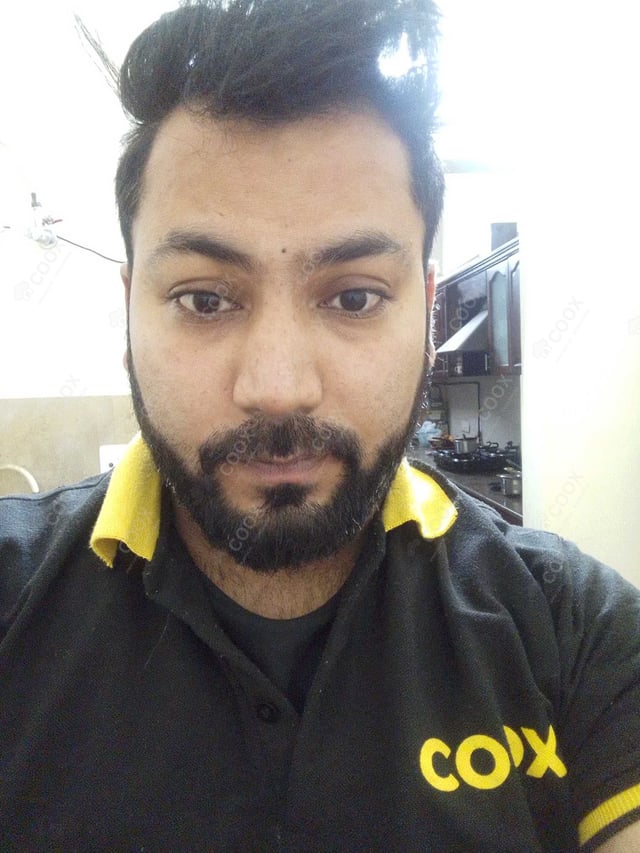 Chef from COOX at bookings. Professional cooks chefs at home