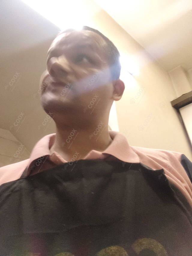 Chef from COOX at bookings. Professional cooks chefs at home