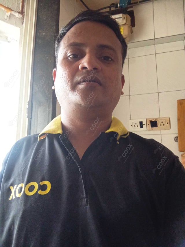 Chef from COOX at bookings. Professional cooks chefs at home