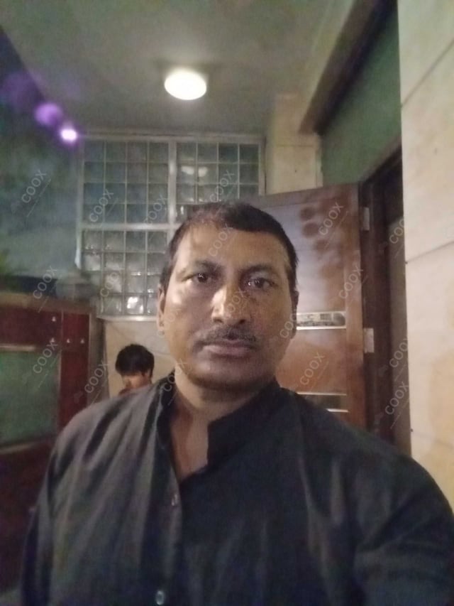 Chef from COOX at bookings. Professional cooks chefs at home