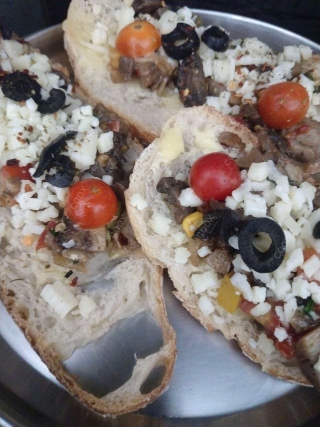 Delicious Tomato Mushroom Bruschetta prepared by COOX