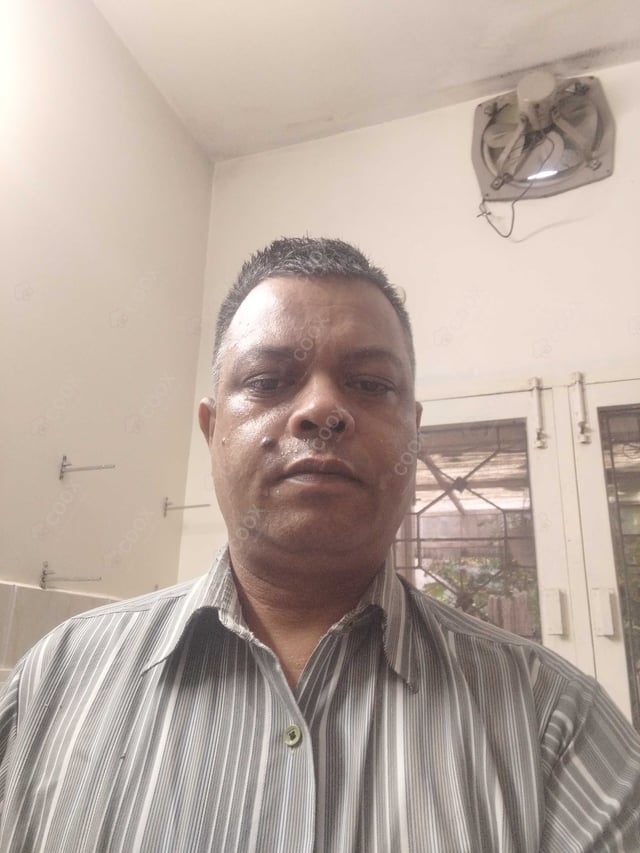 Chef from COOX at bookings. Professional cooks chefs at home